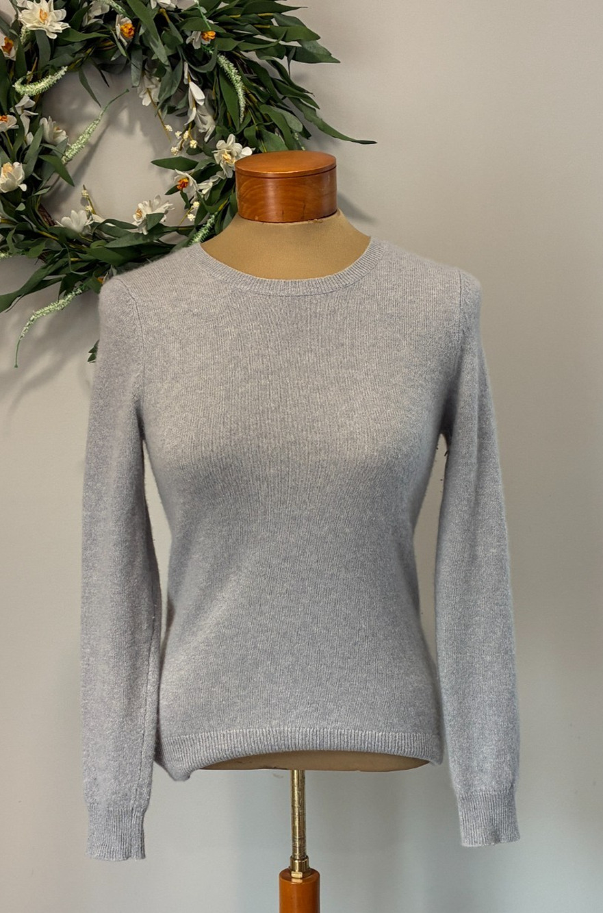 Lord & Taylor 100% Cashmere Pale Blue Crew Neck Sweater, Size PS